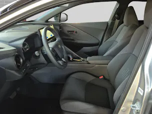 Toyota C-HR 2.0 PHEV Swiss Edition inkl. Winterräder + Gratisservice 4 Jahre / 60000 Km ab 1. IV