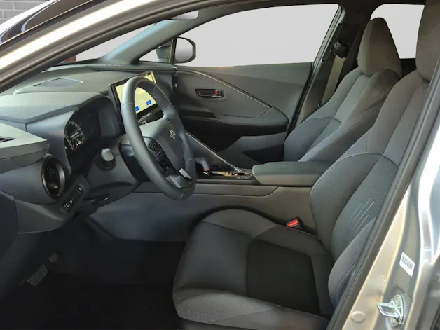 Toyota C-HR 2.0 PHEV Swiss Edition inkl. Winterräder + Gratisservice 4 Jahre / 60000 Km ab 1. IV