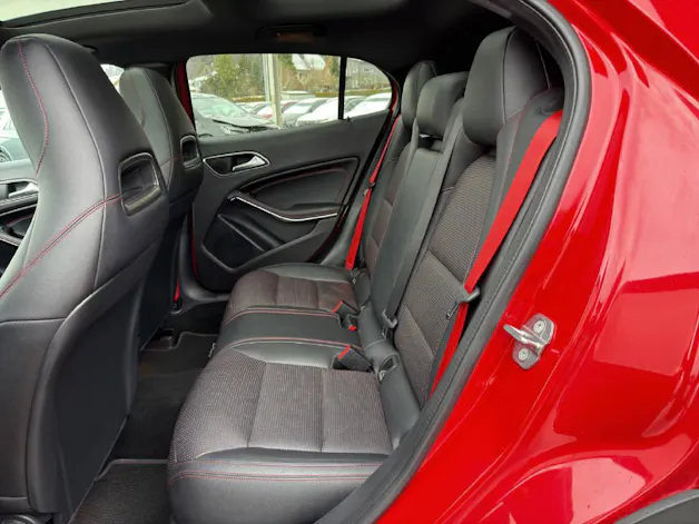 Mercedes-Benz GLA 45 AMG 4m