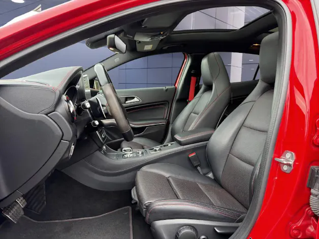 Mercedes-Benz GLA 45 AMG 4m
