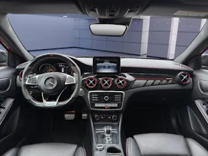 Mercedes-Benz GLA 45 AMG 4m