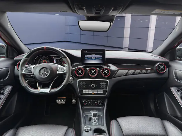 Mercedes-Benz GLA 45 AMG 4m