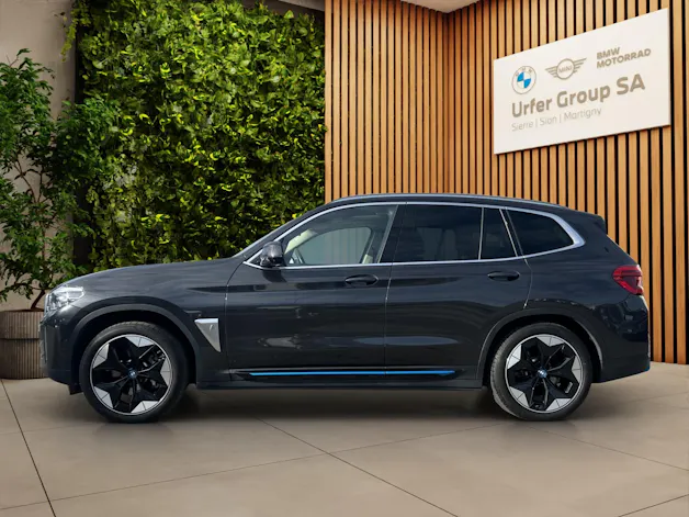 BMW iX3 Impressive (CH)