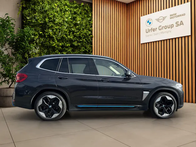 BMW iX3 Impressive (CH)