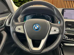 BMW iX3 Impressive (CH)