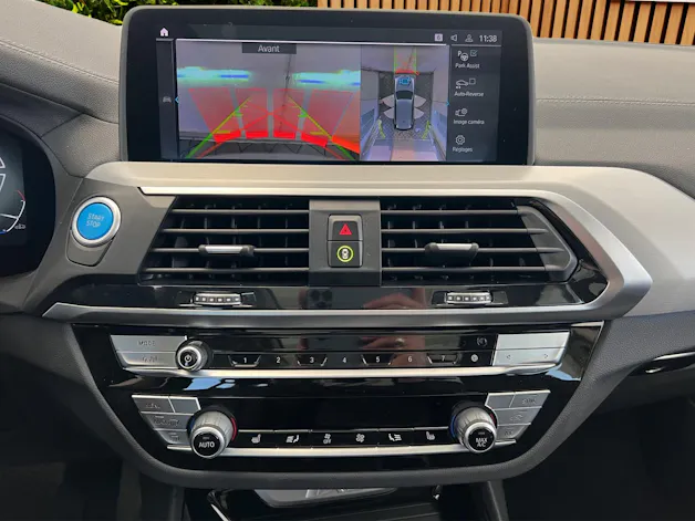 BMW iX3 Impressive (CH)