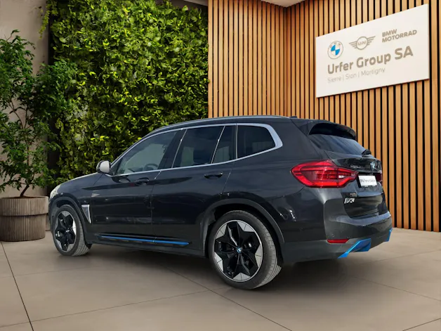 BMW iX3 Impressive (CH)