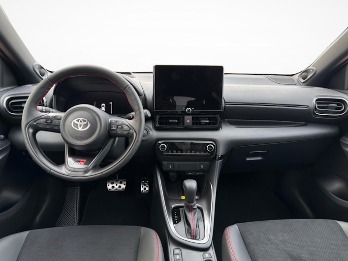 Fahrzeugbild TOYOTA YARIS