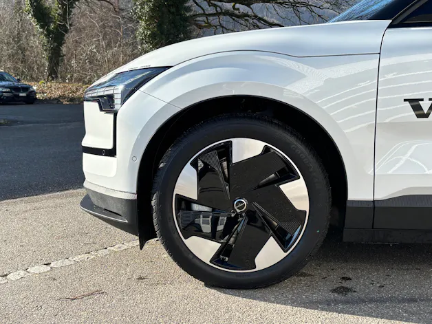Volvo EX30 E60 Twin Ultra Performance AWD