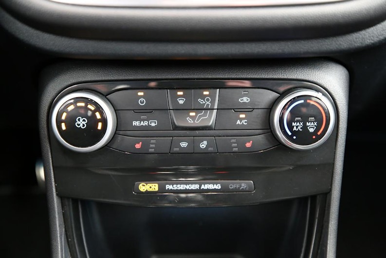 Vehicle image FORD PUMA