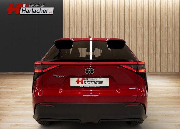 Vehicle image 5 Vehicle image 5