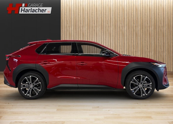 Vehicle image 3 Vehicle image 3