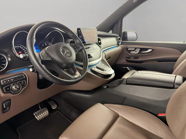 Mercedes-Benz V 300 d Swiss Ed. lang Van