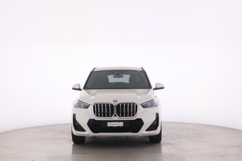 Vehicle image BMW X1