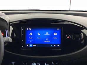 immagine del veicolo TOYOTA Aygo X 1.5 VVT-i HSD Trend