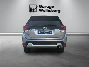 Subaru Forester Station 2.0i e-Boxer Swiss Plus
