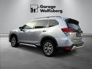 Subaru Forester Station 2.0i e-Boxer Swiss Plus