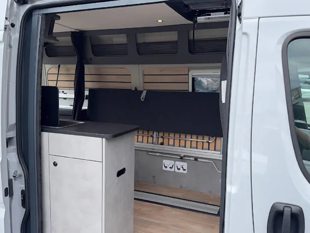 Opel Movano Flex 541 3.5 t L2 H2 2.2 TD 140 CROSSCAMP