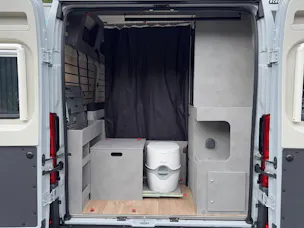 Opel Movano Flex 541 3.5 t  L2 H2 2.2 TD 140 CROSSCAMP