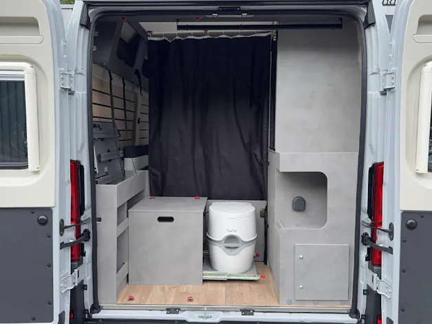 Opel Movano Flex 541 3.5 t L2 H2 2.2 TD 140 CROSSCAMP