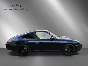 Porsche 911 Carrera 4