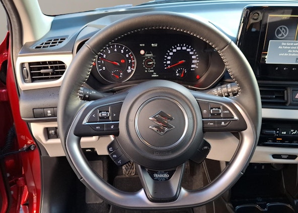 Vehicle image 6 Vehicle image 6