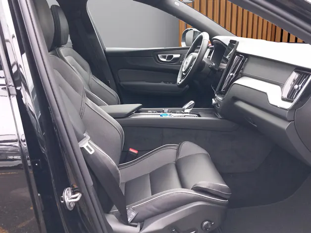 Volvo XC60 2.0 T8 TE Black Edition eAWD