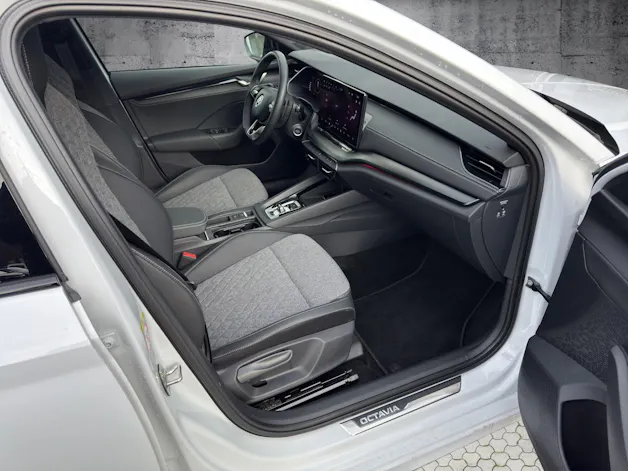 Škoda Octavia Combi 1.5 TSI mHEV DSG Sport Line