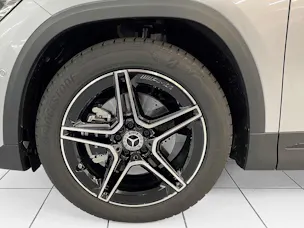 Mercedes-Benz GLA 200 AMG Line 4MATIC