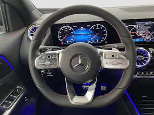 MERCEDES-BENZ GLA 200 AMG Line 4MATIC