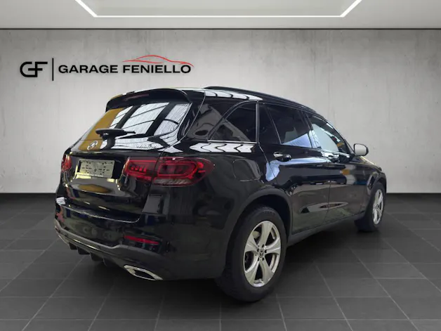 Mercedes-Benz GLC 300 AMG Line 4m