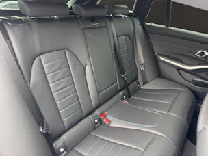 BMW 320d xDrive 48V Touring Steptronic M Sport