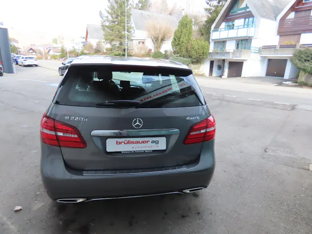 Mercedes-Benz B 220 d Swiss Star 4m