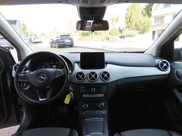 Mercedes-Benz B 220 d Swiss Star 4m