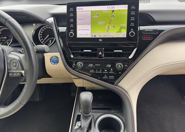 Vehicle image 16 Vehicle image 16