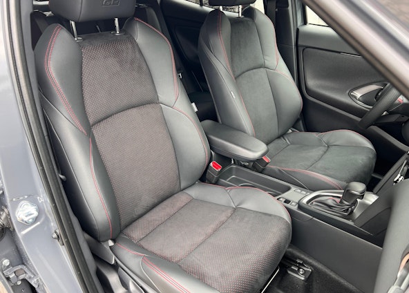 Vehicle image 14 Vehicle image 14