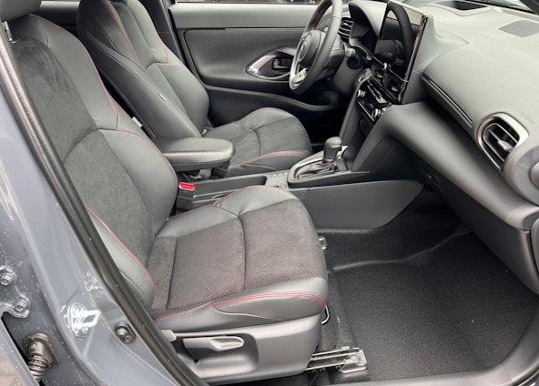 Vehicle image 12 Vehicle image 12