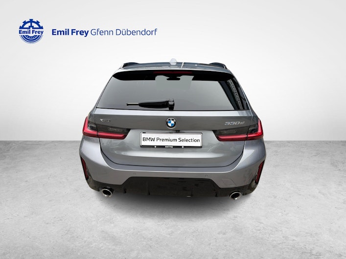 Vehicle image BMW 3 SERIES