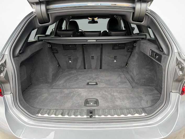 Vehicle image BMW 3 SERIES