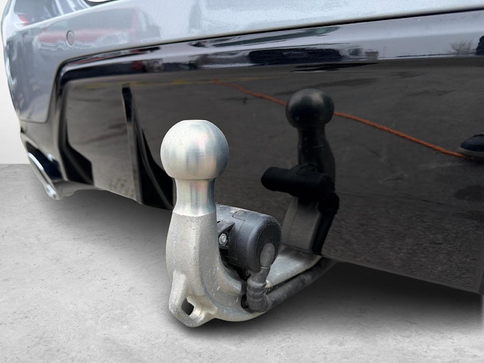 Vehicle image BMW 3 SERIES