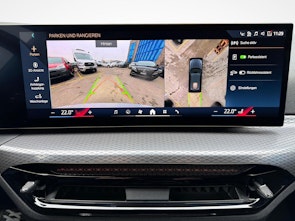 Vehicle image BMW 330d xDrive 48V Touring