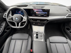 Vehicle image BMW 330d xDrive 48V Touring