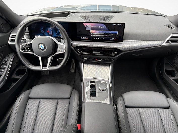 Vehicle image BMW 3 SERIES