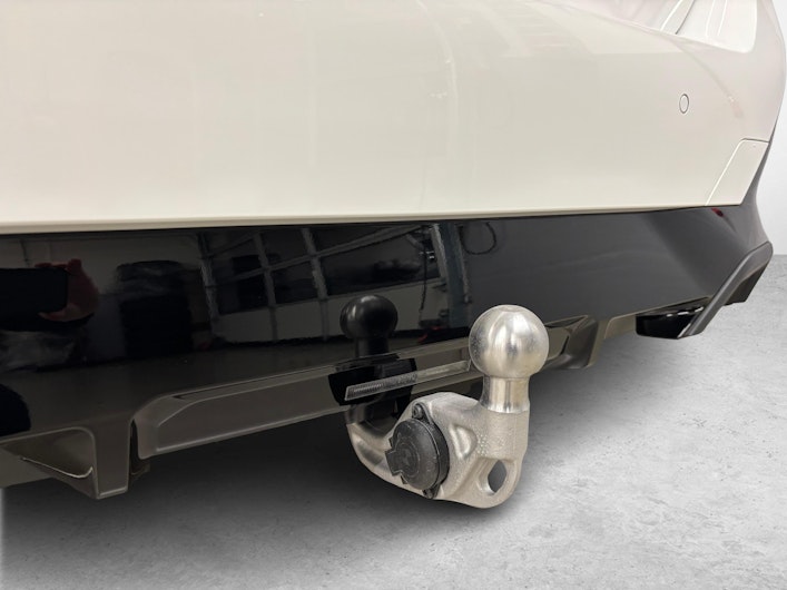 Vehicle image BMW 5 SERIES