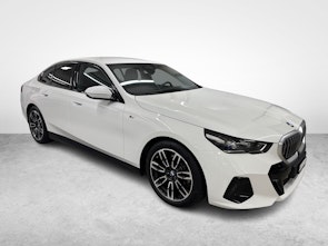 Vehicle image BMW 520d xDrive M-Sport 48V