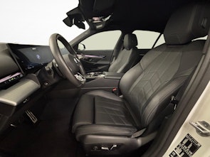 Vehicle image BMW 520d xDrive M-Sport 48V