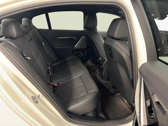 Vehicle image BMW 5 SERIES