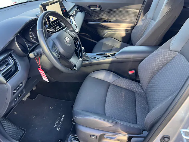 Toyota C-HR 2.0 VVTi HSD Trend