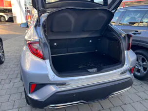 Toyota C-HR 2.0 VVTi HSD Trend