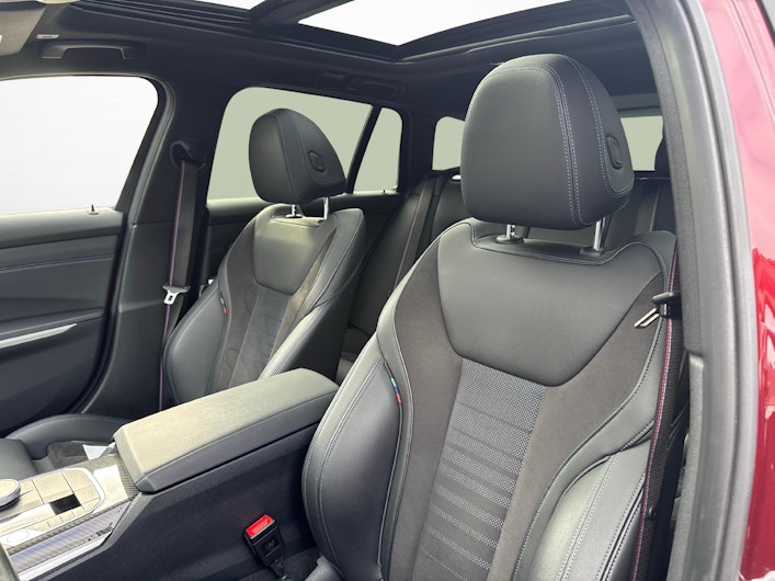 Vehicle image BMW 3 SERIES